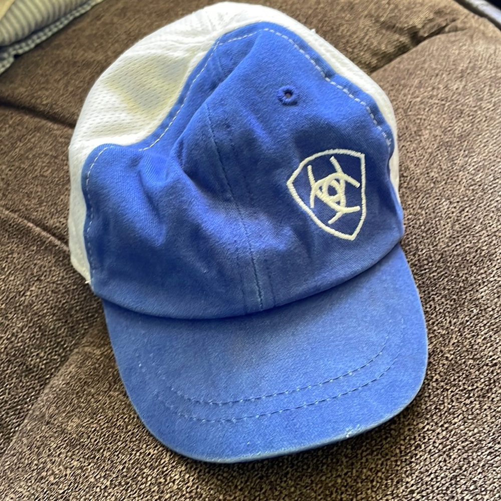 Infant Ariat hat